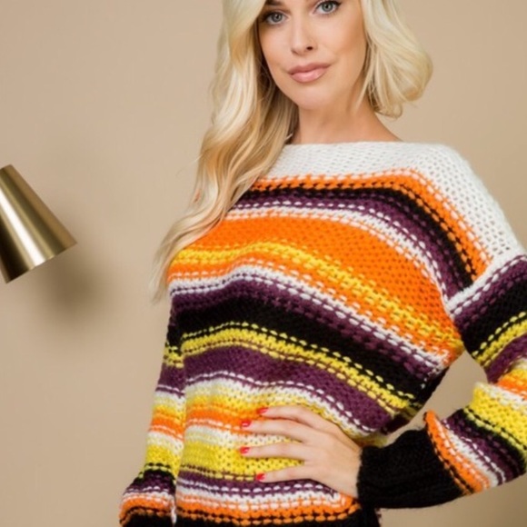 5 ⭐️ rated Alexis Sweater - Picture 2 of 8